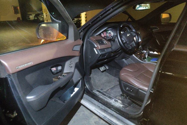 Used Land X7 2015 2.0T Panoramic Prestige Edition Driver Seat