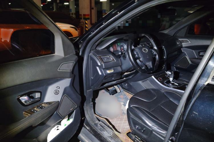 Used Land X7 2015 2.0T Panoramic Prestige Edition Driver Seat