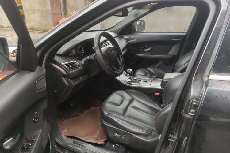 Used Land X7 2015 2.0T Panoramic Prestige Edition Driver Seat