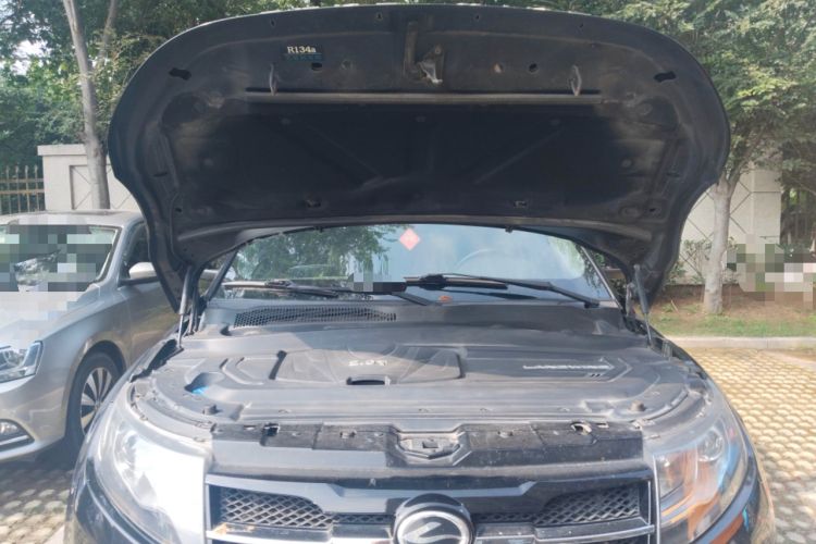 Used Land X7 2015 2.0T Panoramic Prestige Edition Engine Bay