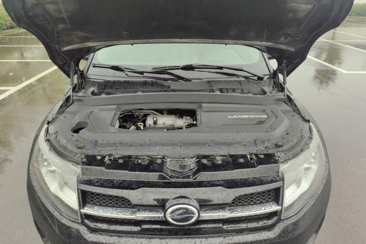 Used Land X7 2015 2.0T Panoramic Prestige Edition Engine Bay