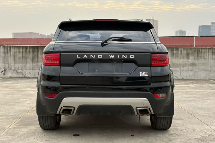 Used Land X7 2015 2.0T Panoramic Prestige Edition Exterior 2
