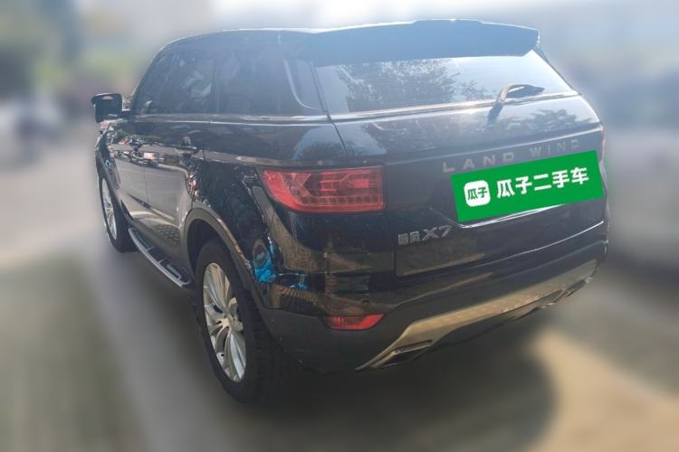 Used Land X7 2015 2.0T Panoramic Prestige Edition Exterior 3