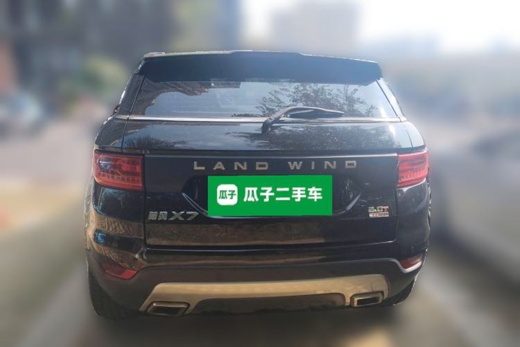 Used Land X7 2015 2.0T Panoramic Prestige Edition Exterior 4