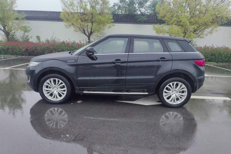 Used Land X7 2015 2.0T Panoramic Prestige Edition Exterior 6