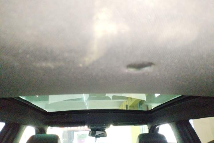 Used Land X7 2015 2.0T Panoramic Prestige Edition Headliner