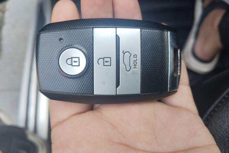 Used Land X7 2015 2.0T Panoramic Prestige Edition Interior 1