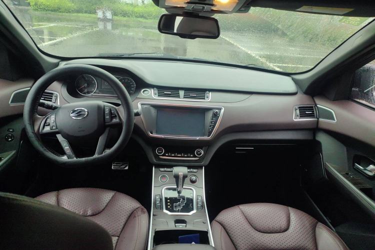 Used Land X7 2015 2.0T Panoramic Prestige Edition Interior 2