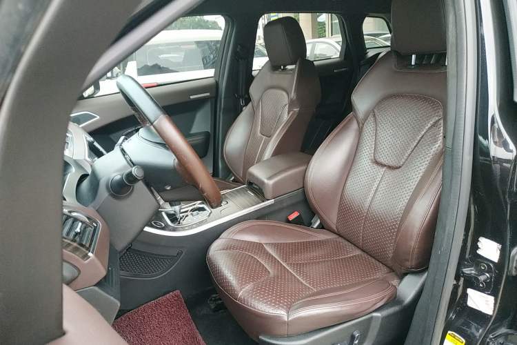 Used Land X7 2015 2.0T Panoramic Prestige Edition Left Front Seat