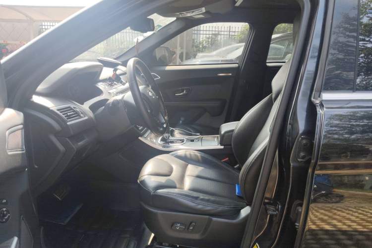 Used Land X7 2015 2.0T Panoramic Prestige Edition Left Front Seat