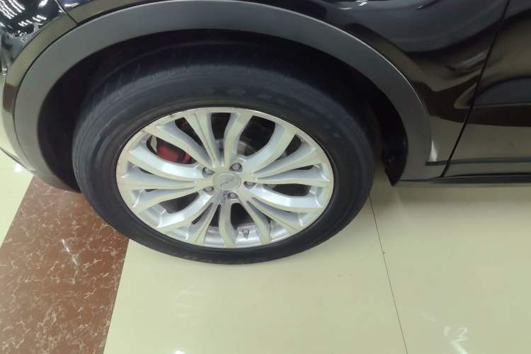 Used Land X7 2015 2.0T Panoramic Flagship Edition Left Front Wheel Hub
