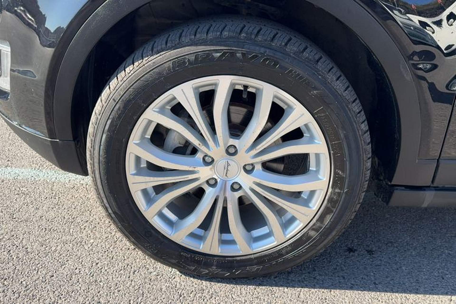 Used Land X7 2015 2.0T Panoramic Prestige Edition Left Front Wheel Hub