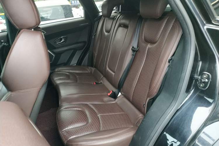 Used Land X7 2015 2.0T Panoramic Prestige Edition Left Rear Seat