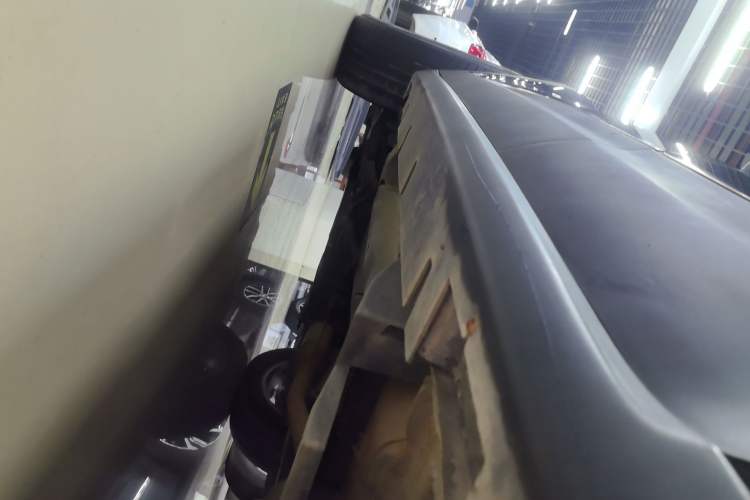 Used Land X7 2015 2.0T Panoramic Flagship Edition Left Side Sill