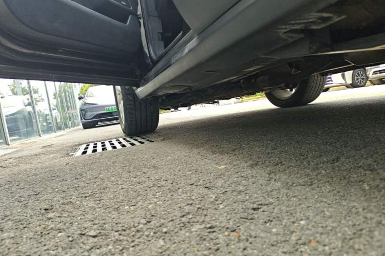 Used Land X7 2015 2.0T Panoramic Prestige Edition Left Side Sill