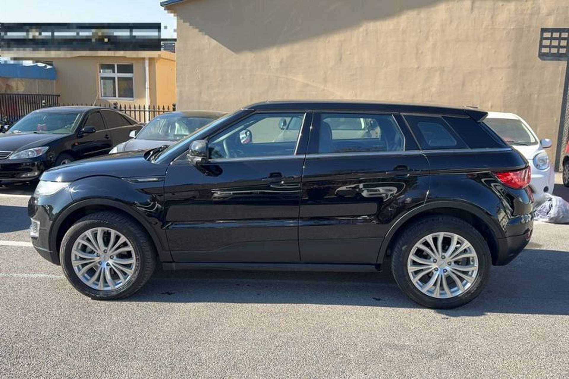 Used Land X7 2015 2.0T Panoramic Prestige Edition Left Side