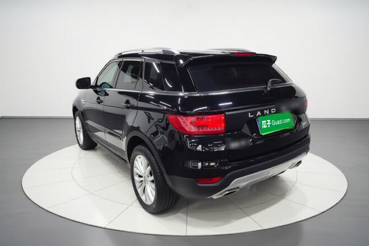 Used Land X7 2015 2.0T Panoramic Flagship Edition Rear Left 45 Deg