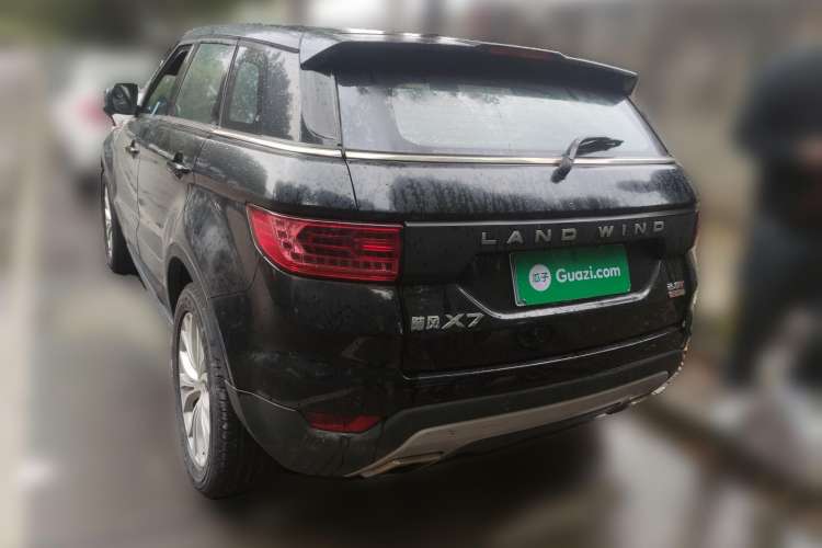 Used Land X7 2015 2.0T Panoramic Prestige Edition Rear Left 45 Deg