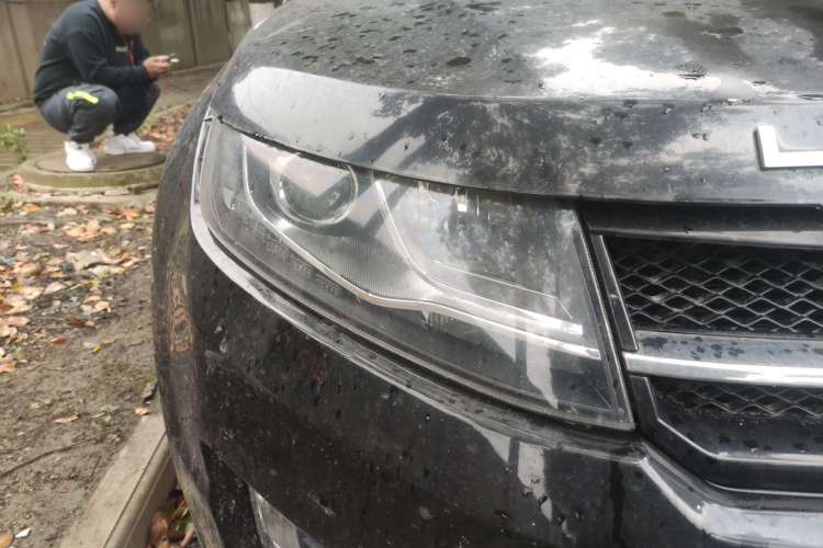 Used Land X7 2015 2.0T Panoramic Prestige Edition Right Front Headlight