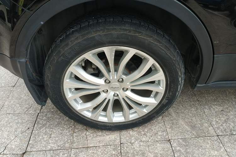 Used Land X7 2015 2.0T Panoramic Prestige Edition Right Rear Wheel Hub