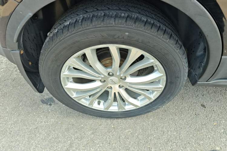 Used Land X7 2015 2.0T Panoramic Prestige Edition Right Rear Wheel Hub