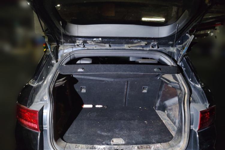 Used Land X7 2015 2.0T Panoramic Prestige Edition Trunk