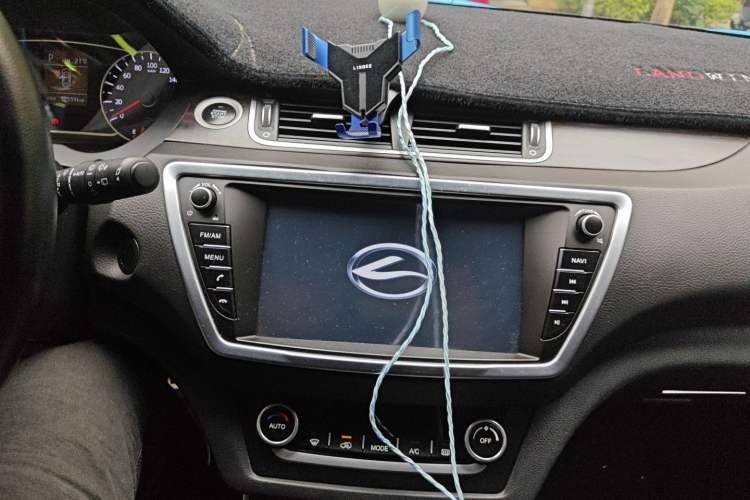 Used Land X7 2015 2.0T Panoramic Prestige Edition Audio And AC Panel