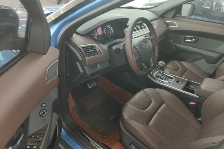 Used Land X7 2015 2.0T Panoramic Prestige Edition Driver Seat