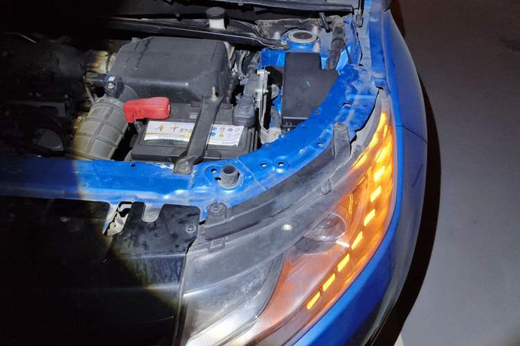 Used Land X7 2015 2.0T Panoramic Flagship Edition Engine Bay Left
