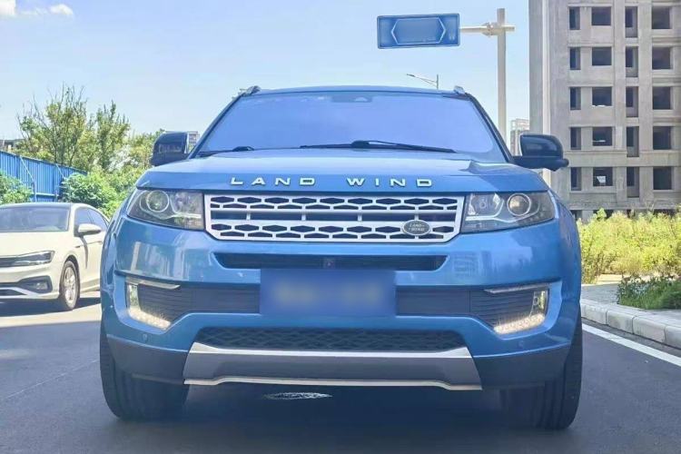 Used Land X7 2015 2.0T Panoramic Prestige Edition Exterior 1