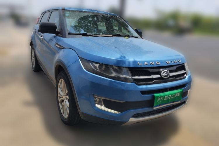Used Land X7 2015 2.0T Panoramic Prestige Edition Front Right 45 Deg