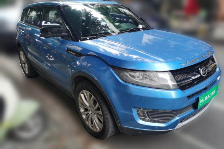 Used Land X7 2015 2.0T Panoramic Prestige Edition Front Right 45 Deg