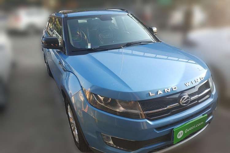 Used Land X7 2015 2.0T Panoramic Luxury Edition Front Right 45 Deg