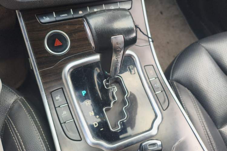 Used Land X7 2015 2.0T Panoramic Flagship Edition Gear Lever