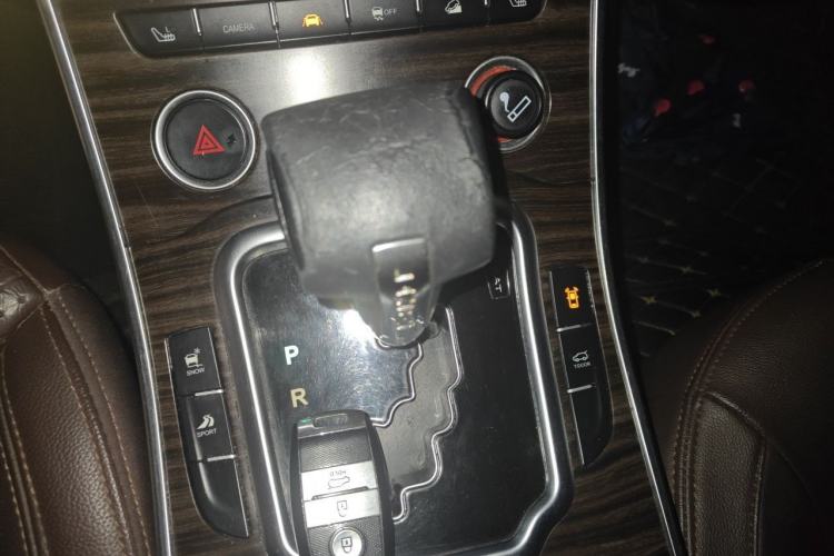 Used Land X7 2015 2.0T Panoramic Flagship Edition Gear Lever