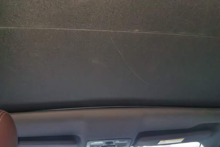 Used Land X7 2015 2.0T Panoramic Prestige Edition Headliner