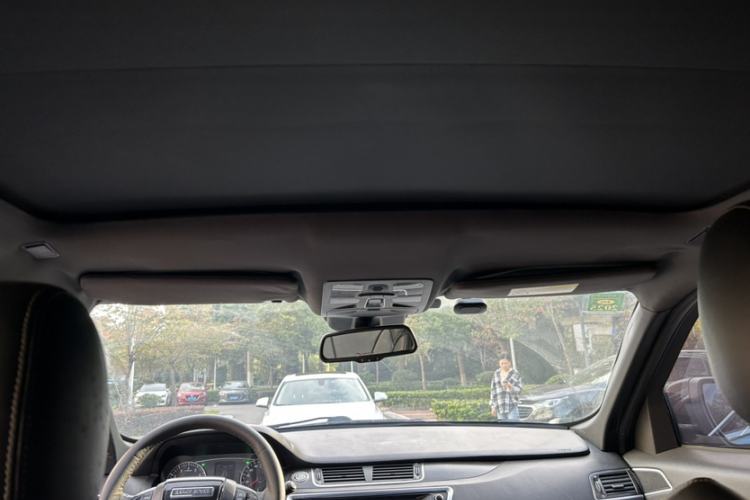 Used Land X7 2015 2.0T Panoramic Prestige Edition Headliner