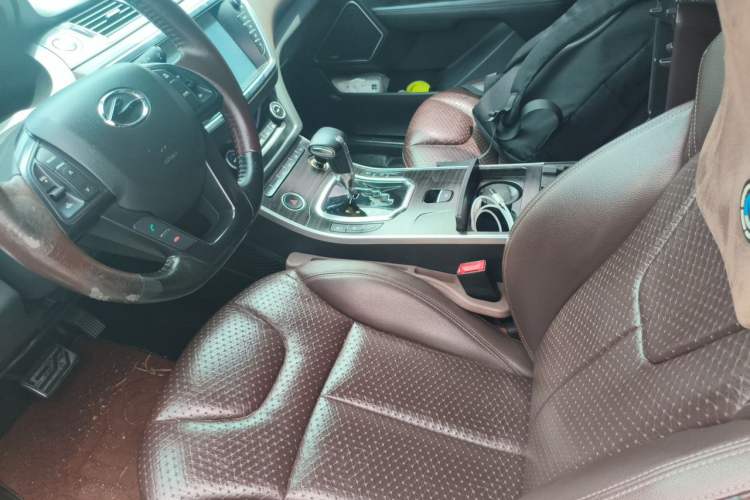 Used Land X7 2015 2.0T Panoramic Prestige Edition Left Front Seat