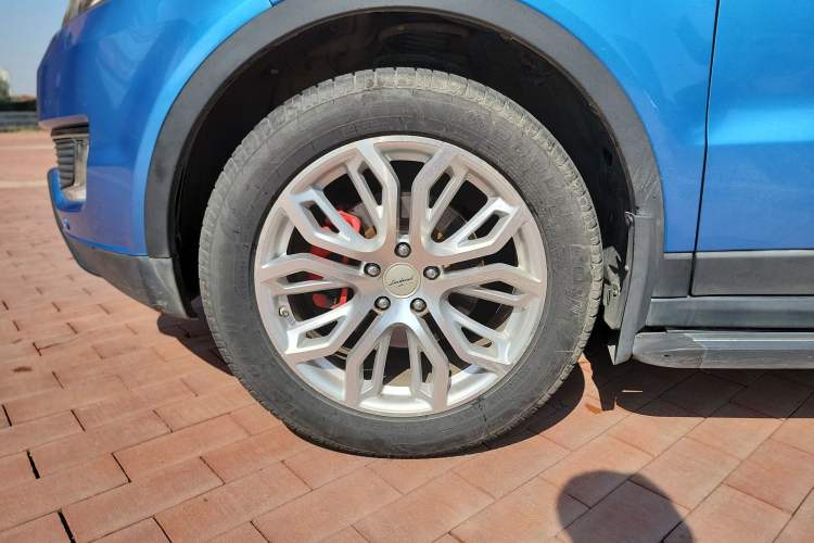 Used Land X7 2015 2.0T Panoramic Flagship Edition Left Front Wheel Hub