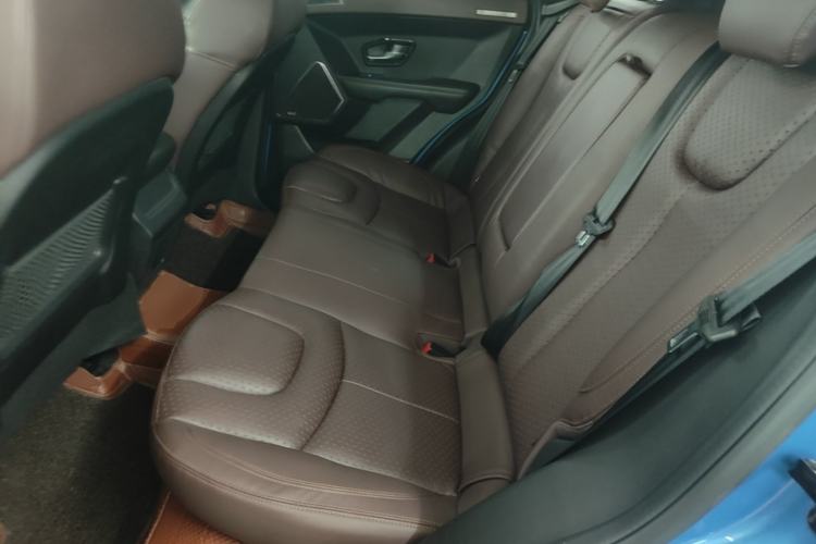 Used Land X7 2015 2.0T Panoramic Prestige Edition Left Rear Seat
