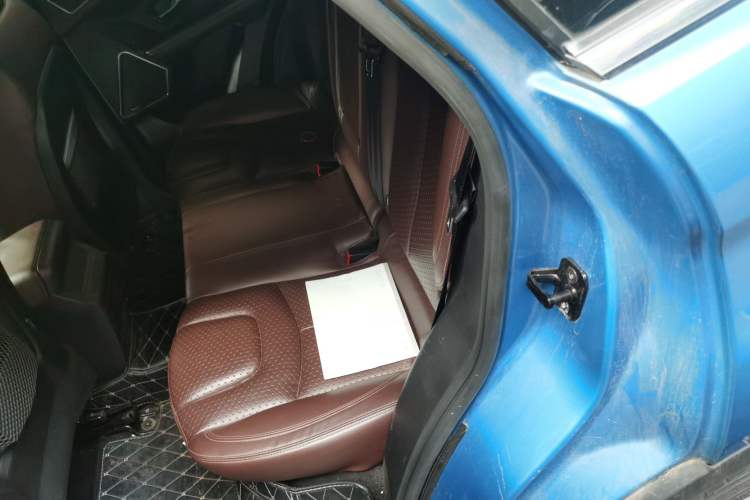 Used Land X7 2015 2.0T Panoramic Prestige Edition Left Rear Seat