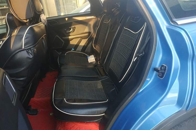 Used Land X7 2015 2.0T Panoramic Luxury Edition Left Rear Seat