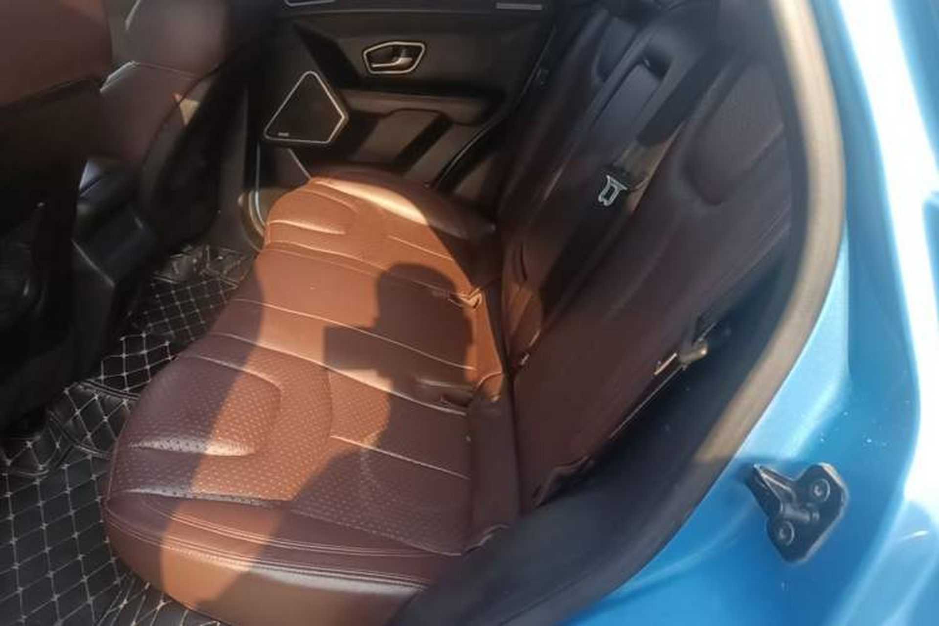 Used Land X7 2015 2.0T Panoramic Prestige Edition Left Rear Seat
