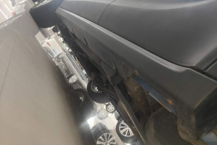 Used Land X7 2015 2.0T Panoramic Prestige Edition Left Side Sill