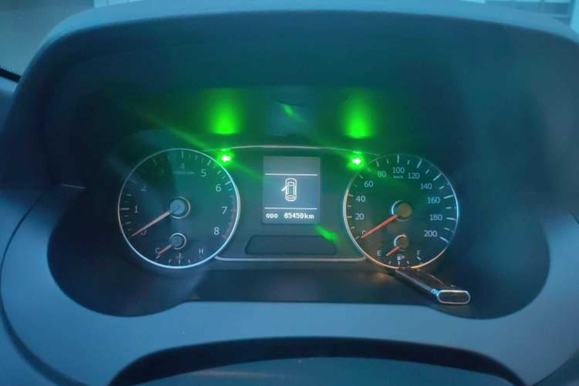Used Land X7 2015 2.0T Panoramic Flagship Edition Odometer Close Up