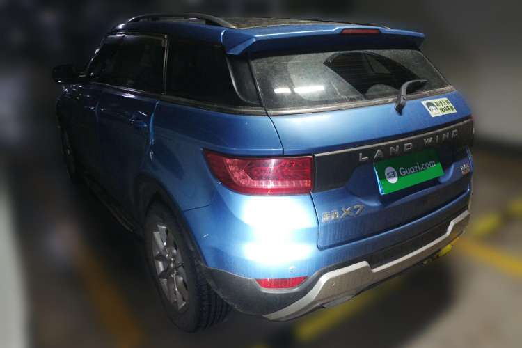 Used Land X7 2015 2.0T Panoramic Luxury Edition Rear Left 45 Deg