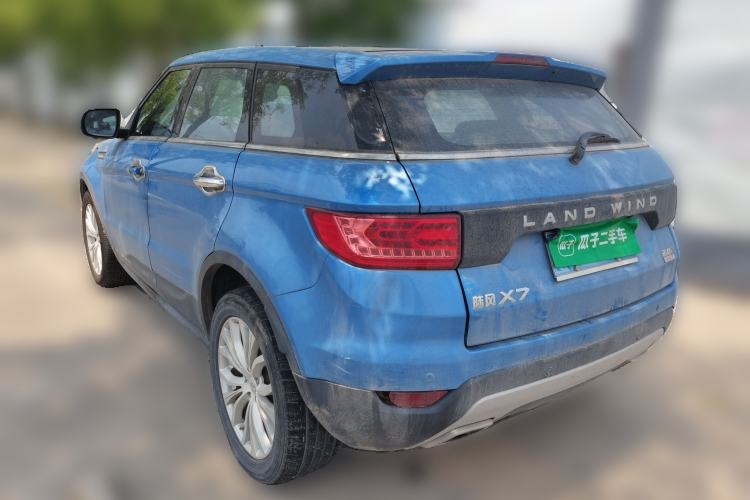 Used Land X7 2015 2.0T Panoramic Prestige Edition Rear Left 45 Deg