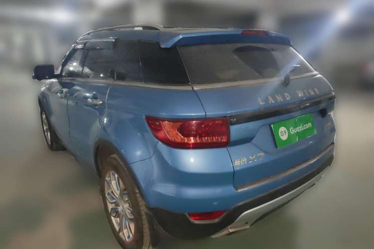 Used Land X7 2015 2.0T Panoramic Flagship Edition Rear Left 45 Deg