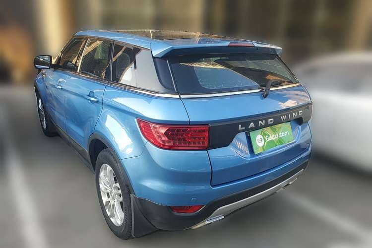 Used Land X7 2015 2.0T Panoramic Luxury Edition Rear Left 45 Deg