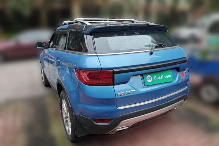 Used Land X7 2015 2.0T Panoramic Prestige Edition Rear Left 45 Deg